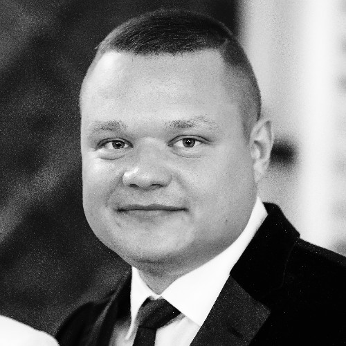  Mindaugas Sinkevicius  - CEO - Aceso ICO